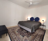 Апартамент у моря в Марбелье с террасой и видом на пляж