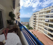 Апартамент у моря в Марбелье с террасой и видом на пляж