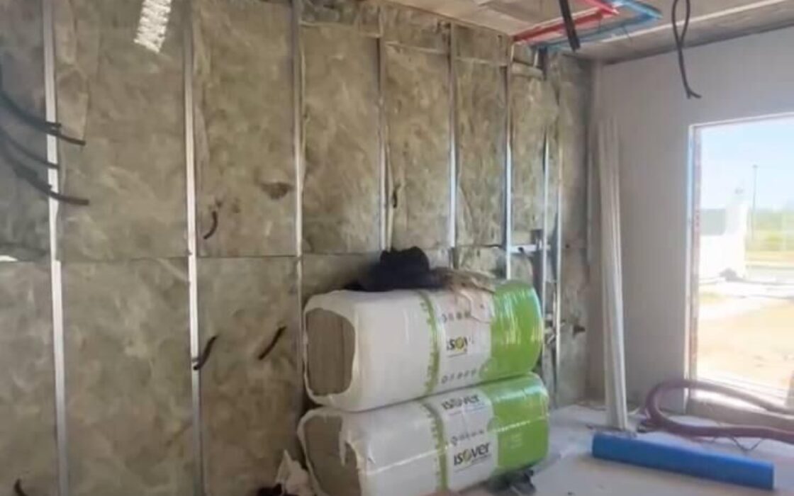 Прекрасный дом с бассейном в Валенсии 180 кв.м 4 комнаты