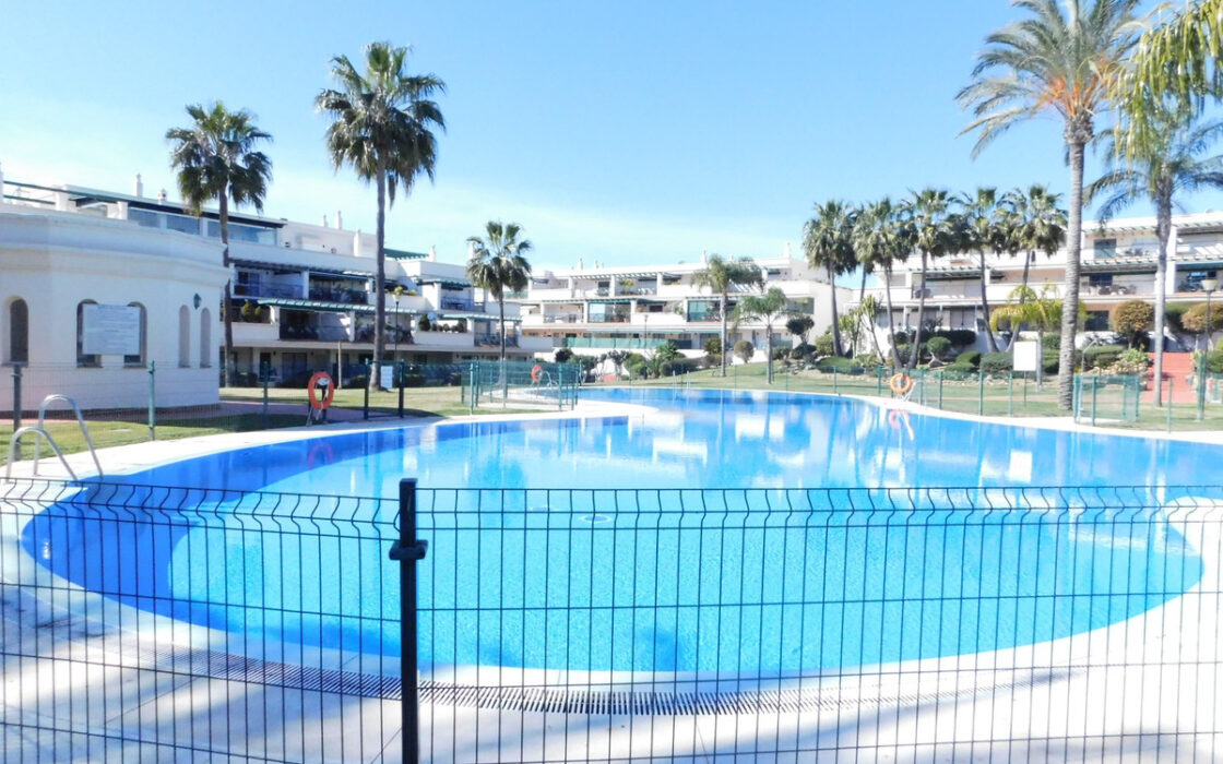 Квартира с террасой 105 кв.м рядом с Пуэрто-Банус