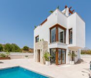 Вілла в Вера 122 кв.м біля моря з терасою та видом на море