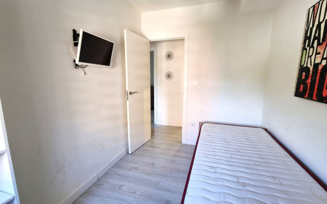 Отремонтированная Квартира 90 кв.м с Террасой в Марбелье