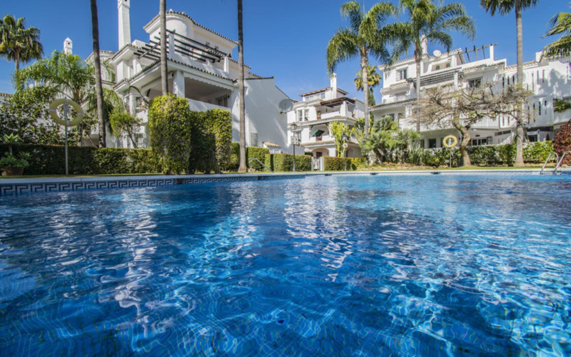 Квартира з терасою в Новій Андалусії, 3 спальні, 127 кв.м