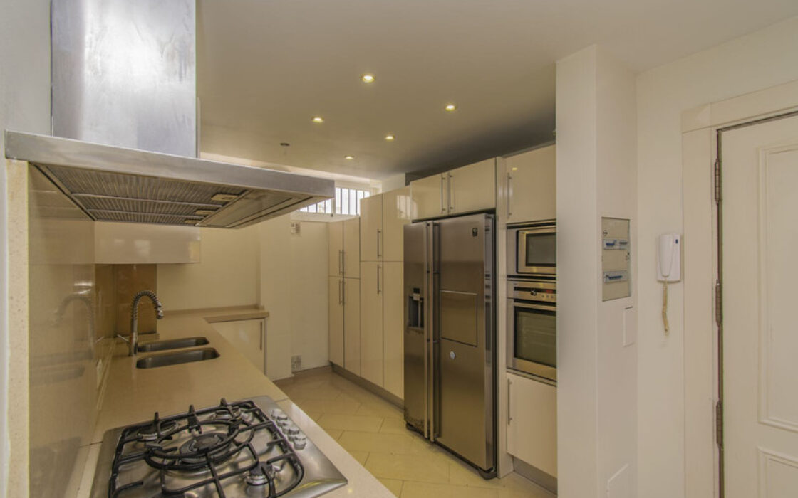 Квартира з терасою в Новій Андалусії, 3 спальні, 127 кв.м