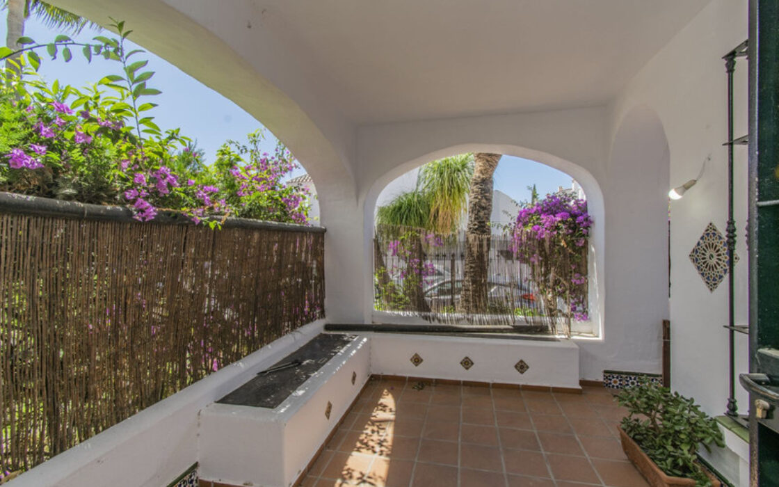 Квартира з терасою в Новій Андалусії, 3 спальні, 127 кв.м