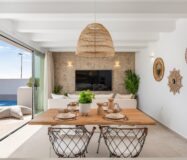 Вілла в Dolores 183 кв.м з басейном та терасою біля моря