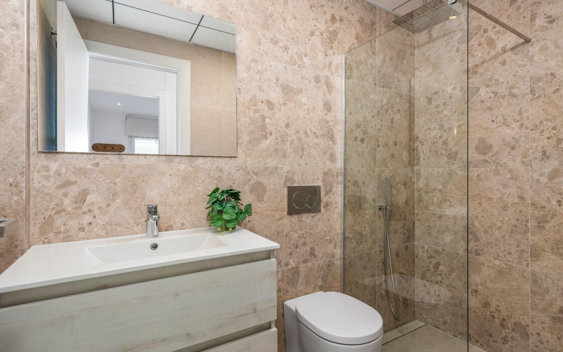 Вілла в Dolores 183 кв.м з басейном та терасою біля моря