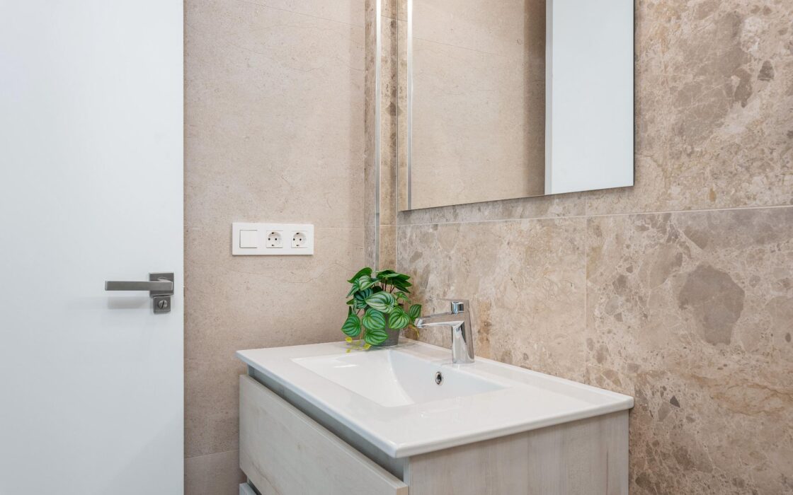 Вілла в Dolores 183 кв.м з басейном та терасою біля моря