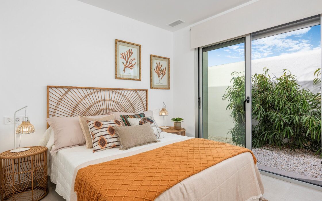 Вілла в Dolores 183 кв.м з басейном та терасою біля моря