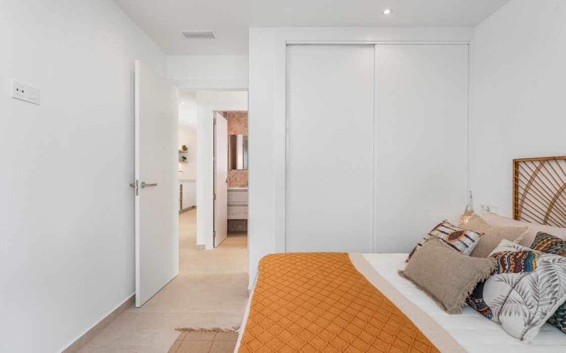 Вілла в Dolores 183 кв.м з басейном та терасою біля моря