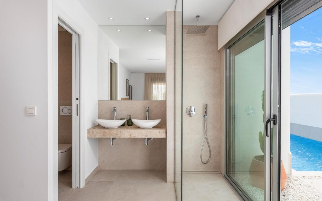 Вілла в Dolores 183 кв.м з басейном та терасою біля моря