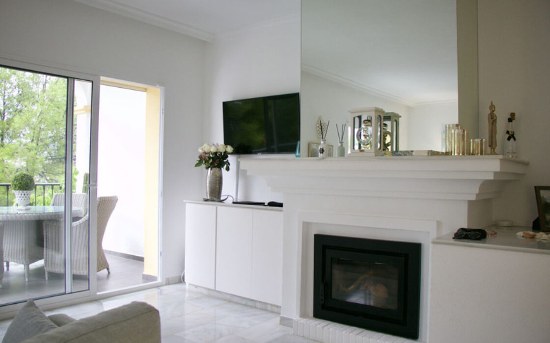 Квартира з терасою в Aloha, Марбелья, 117 кв.м, 2 спальні