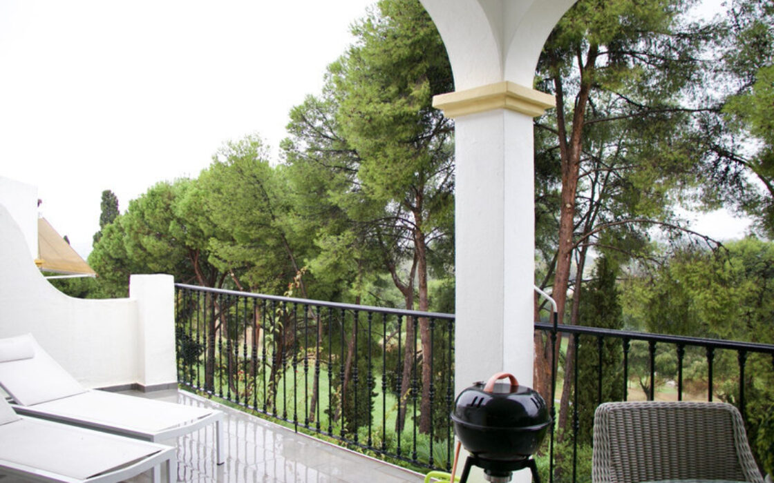 Квартира з терасою в Aloha, Марбелья, 117 кв.м, 2 спальні