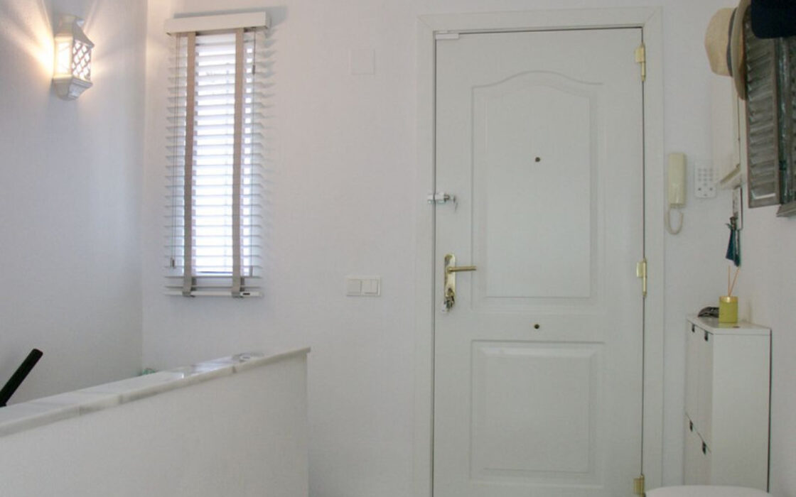 Квартира з терасою в Aloha, Марбелья, 117 кв.м, 2 спальні