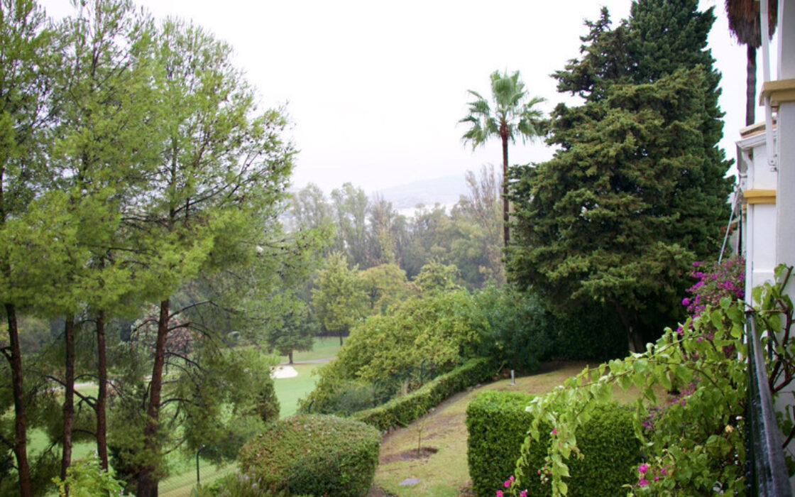 Квартира з терасою в Aloha, Марбелья, 117 кв.м, 2 спальні