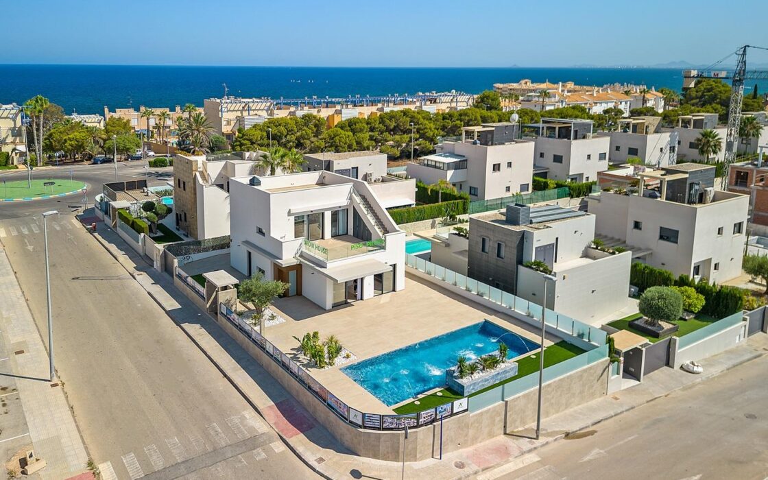 Вилла в Ориуэла Коста 242 кв.м с видом на море и бассейном