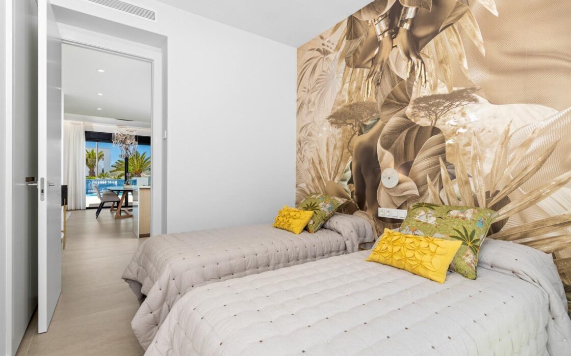 Вилла в Ориуэла Коста 242 кв.м с видом на море и бассейном