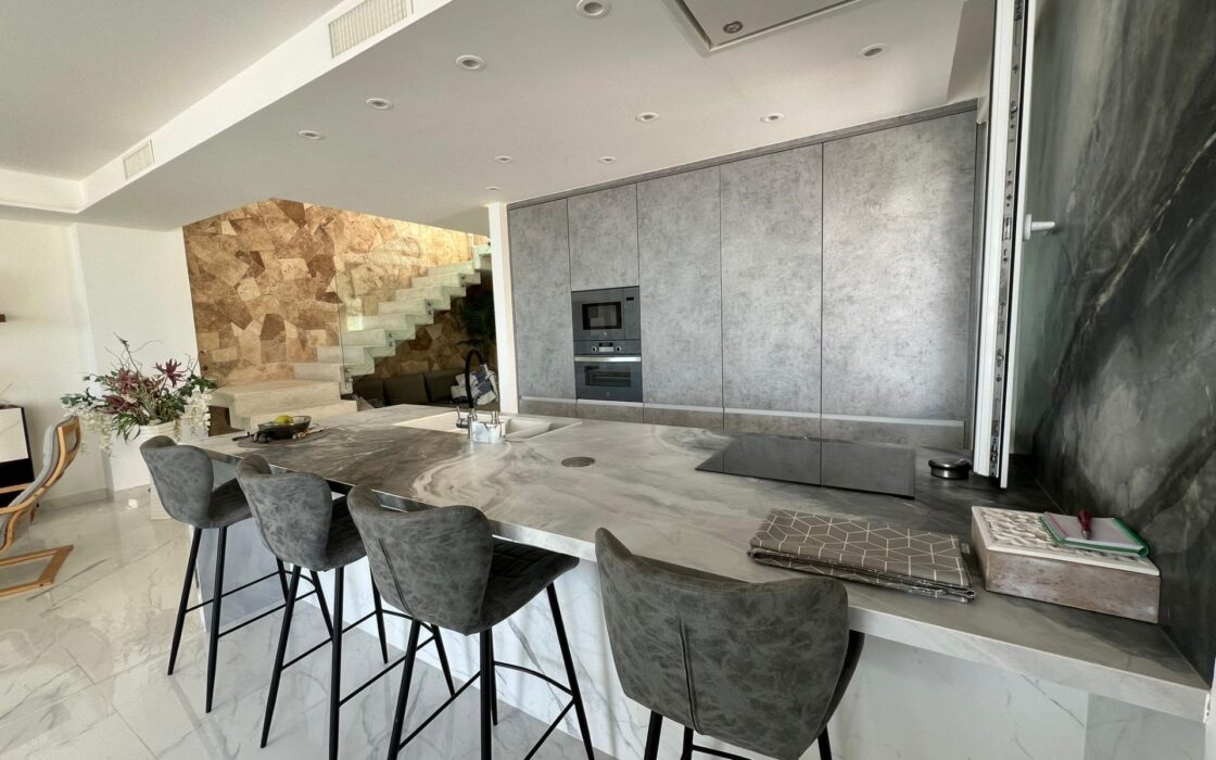 Вілла біля моря в Ла Мата, 6 кімнат, сучасний дизайн