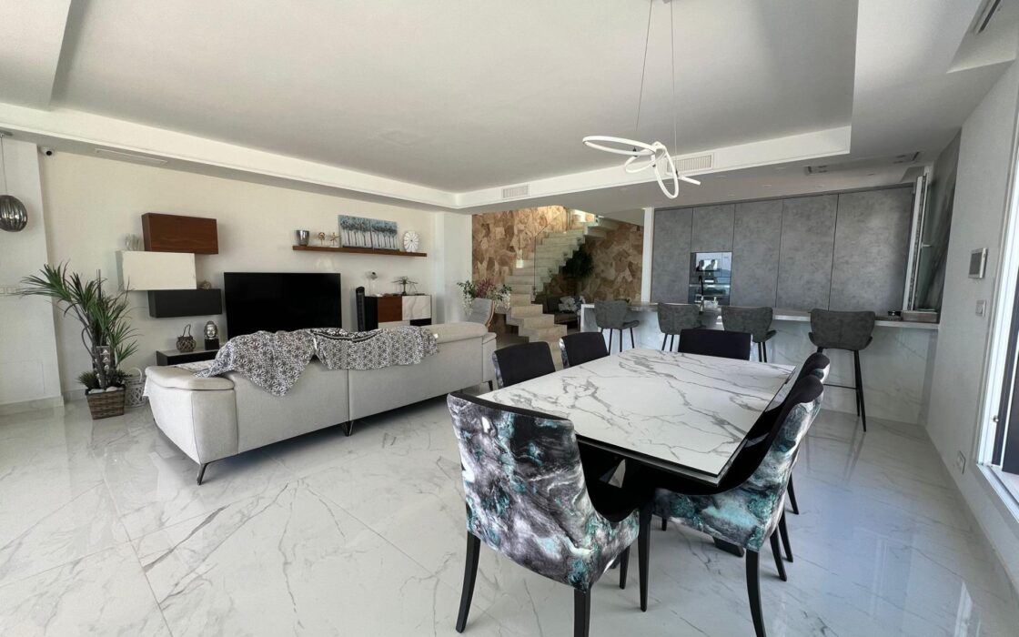 Вілла біля моря в Ла Мата, 6 кімнат, сучасний дизайн