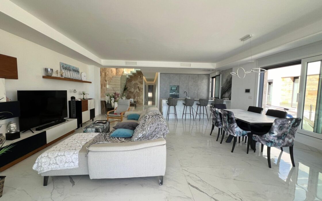 Вілла біля моря в Ла Мата, 6 кімнат, сучасний дизайн