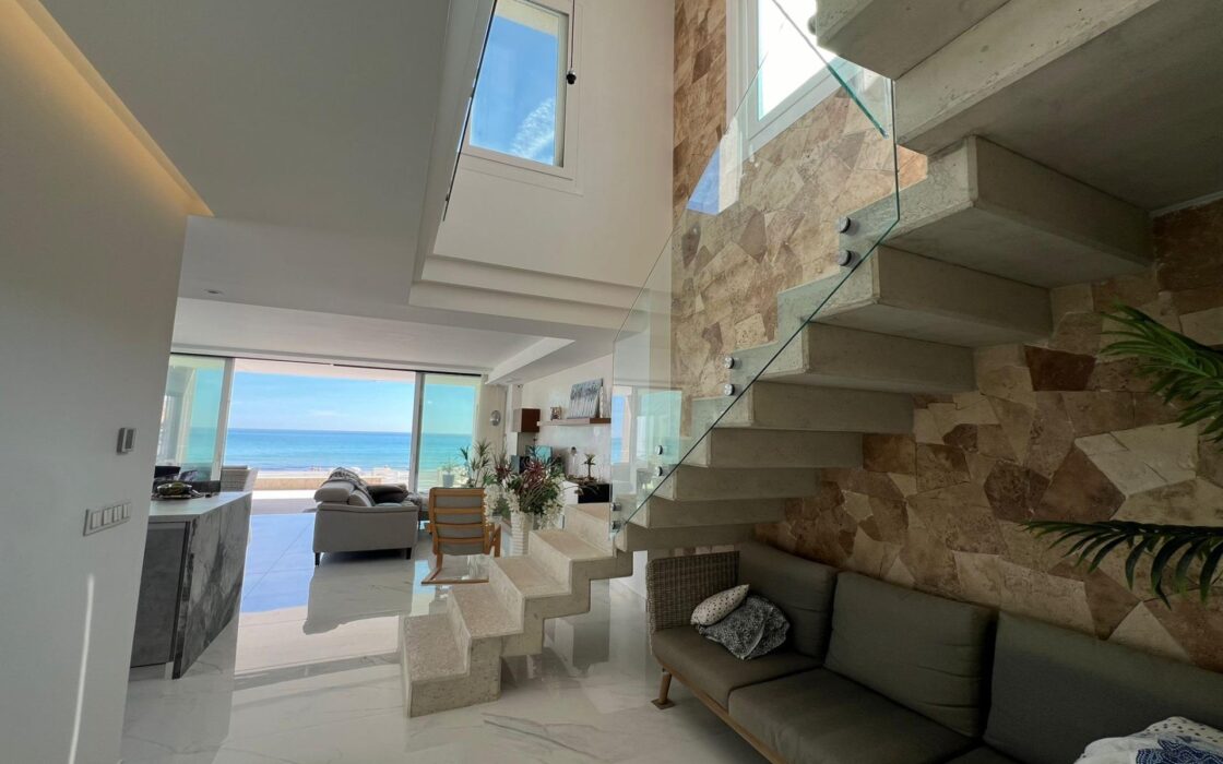 Вілла біля моря в Ла Мата, 6 кімнат, сучасний дизайн