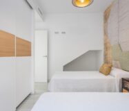 Вилла в Los Montesinos 116 кв.м с бассейном и террасой