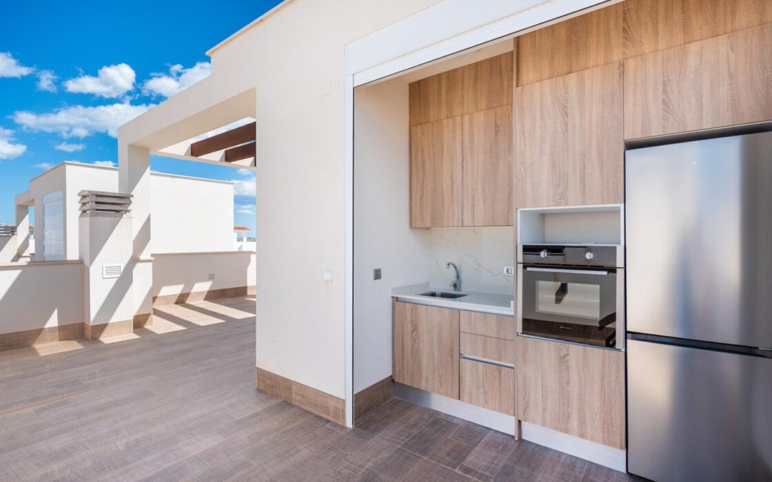 Вилла в Los Montesinos 116 кв.м с бассейном и террасой