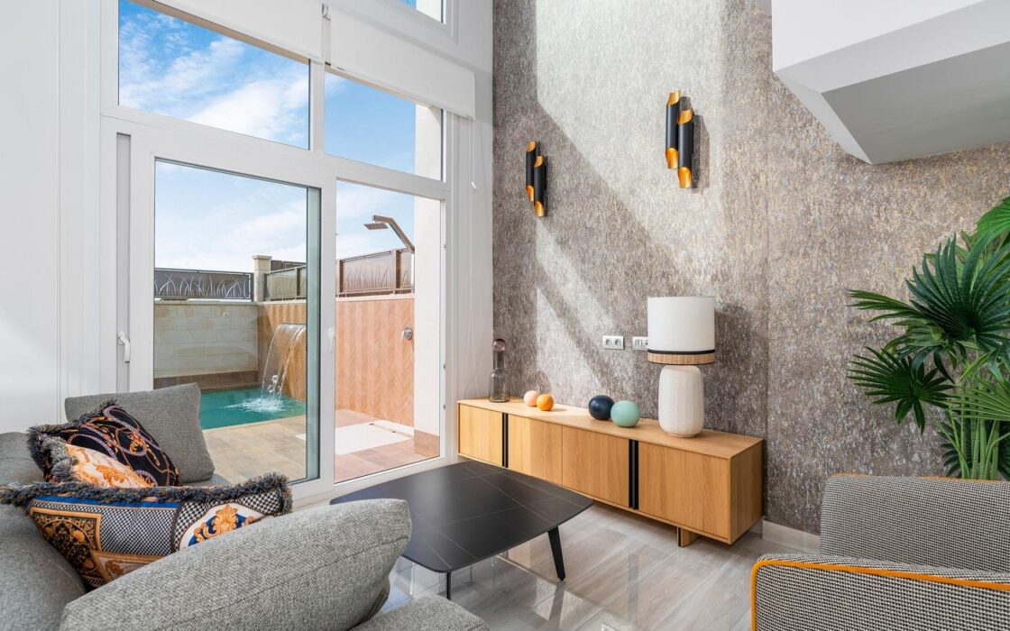 Вилла в Los Montesinos 116 кв.м с бассейном и террасой