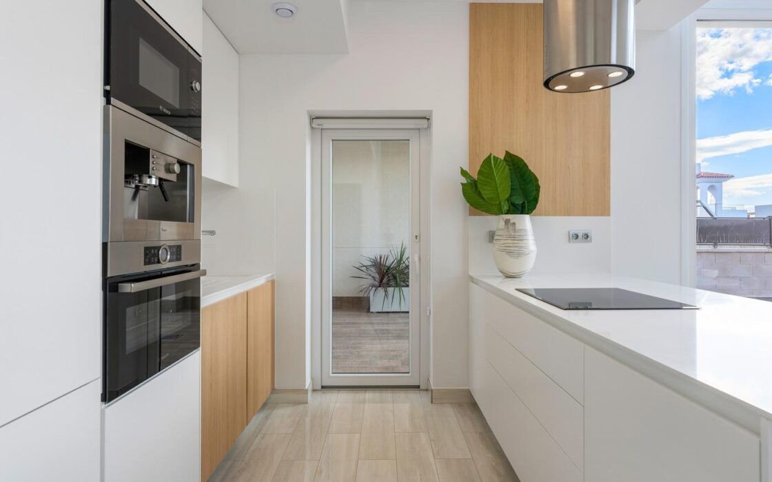 Вилла в Los Montesinos 116 кв.м с бассейном и террасой