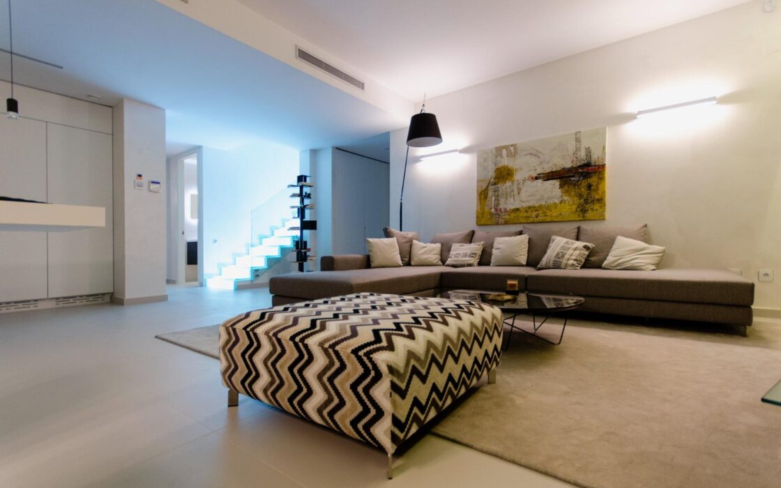 Вілла на Оріхуэла-Коста 322 кв.м з басейном біля моря