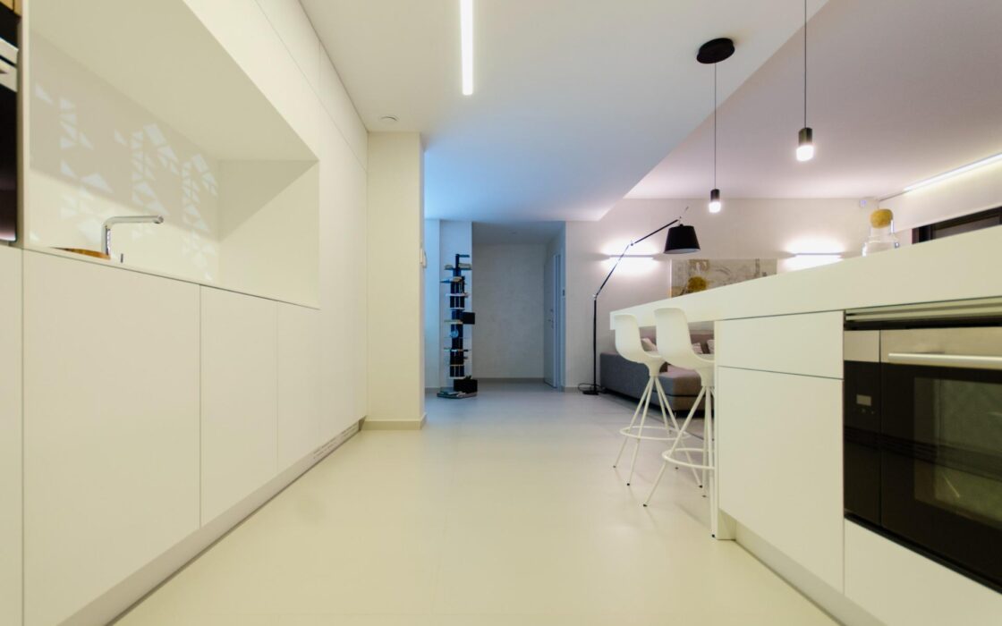 Вілла на Оріхуэла-Коста 322 кв.м з басейном біля моря