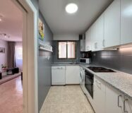 Квартира 103 кв.м у моря з 3 спальнями та терасою