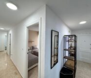 Квартира 103 кв.м у моря з 3 спальнями та терасою