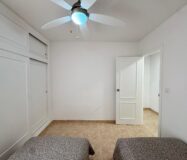 Квартира 103 кв.м у моря з 3 спальнями та терасою