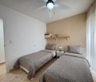 Квартира 103 кв.м у моря з 3 спальнями та терасою