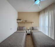 Квартира 103 кв.м у моря з 3 спальнями та терасою