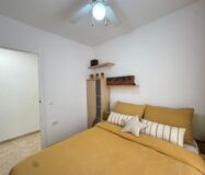 Квартира 103 кв.м у моря з 3 спальнями та терасою