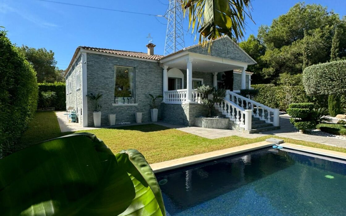 Вилла с бассейном в Бетере, 4 спальни, рядом с гольф-клубом