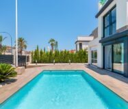 Вилла в Картахене у моря с террасой и бассейном 130 кв.м