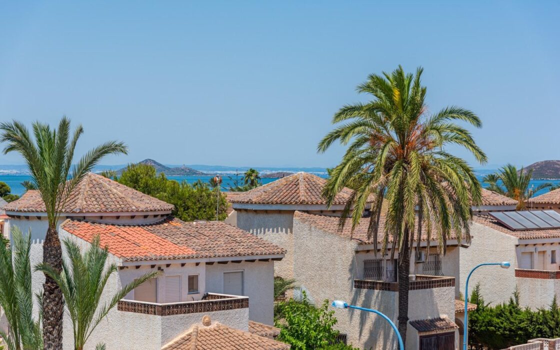 Вилла в Картахене у моря с террасой и бассейном 130 кв.м