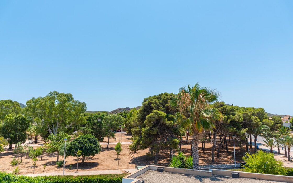 Вилла в Картахене у моря с террасой и бассейном 130 кв.м