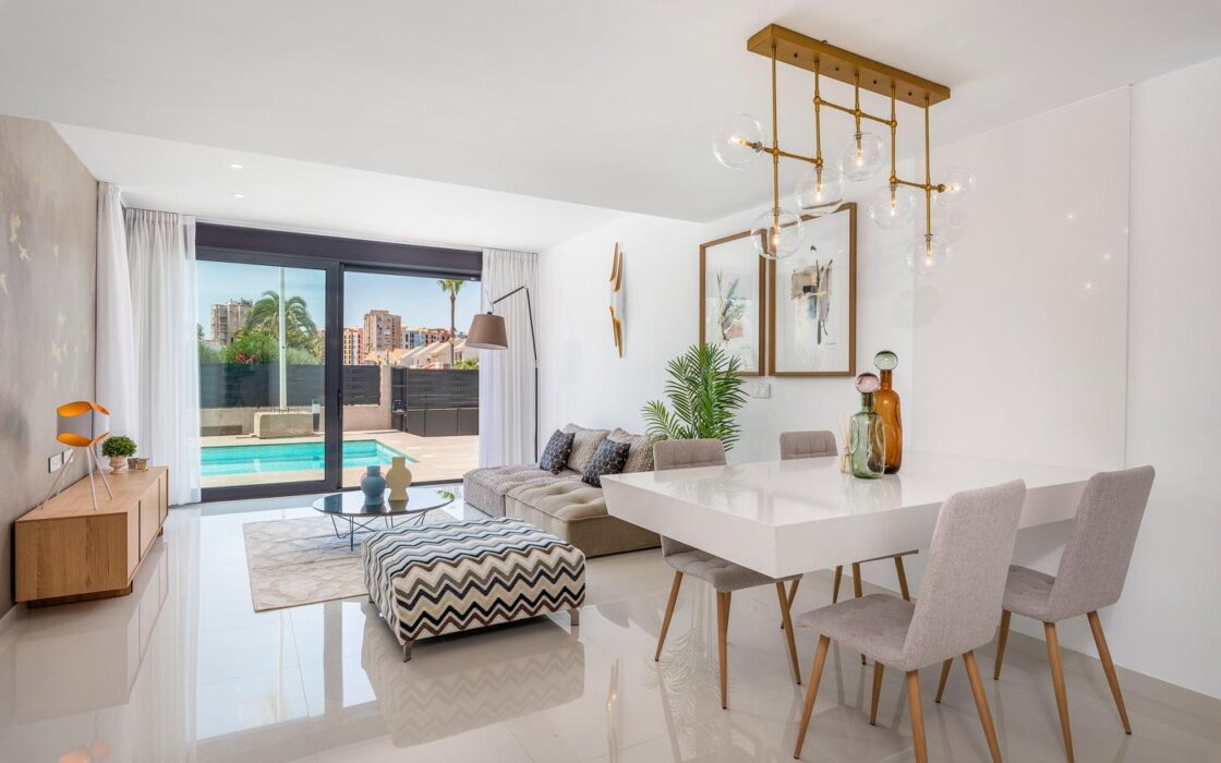 Вилла в Картахене у моря с террасой и бассейном 130 кв.м