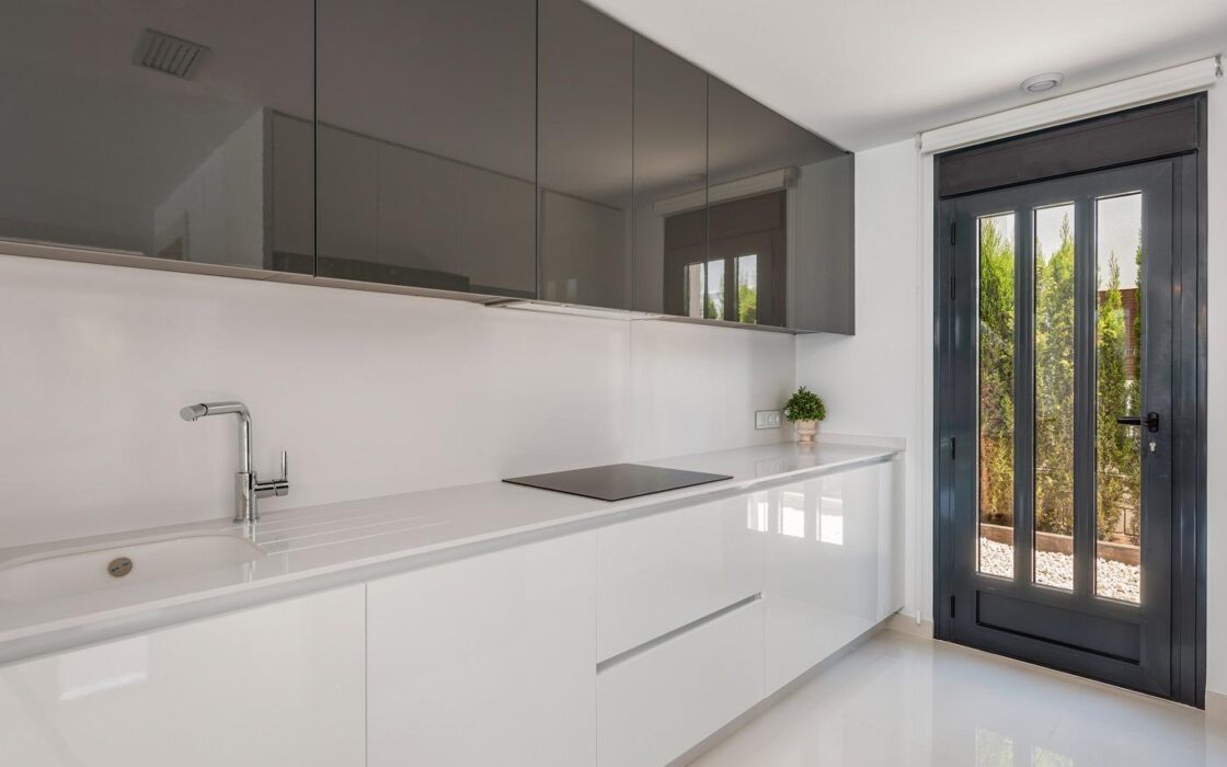 Вилла в Картахене у моря с террасой и бассейном 130 кв.м