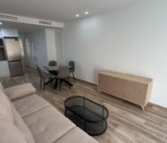 Пентхаус з терасою та трьома спальнями в Аліканте