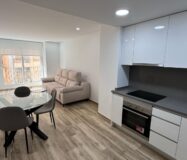 Пентхаус з терасою та трьома спальнями в Аліканте