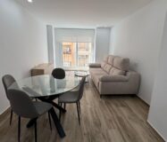 Пентхаус з терасою та трьома спальнями в Аліканте