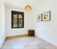 Квартира з 2 спальнями біля моря в Естепоні, 74 кв.м.