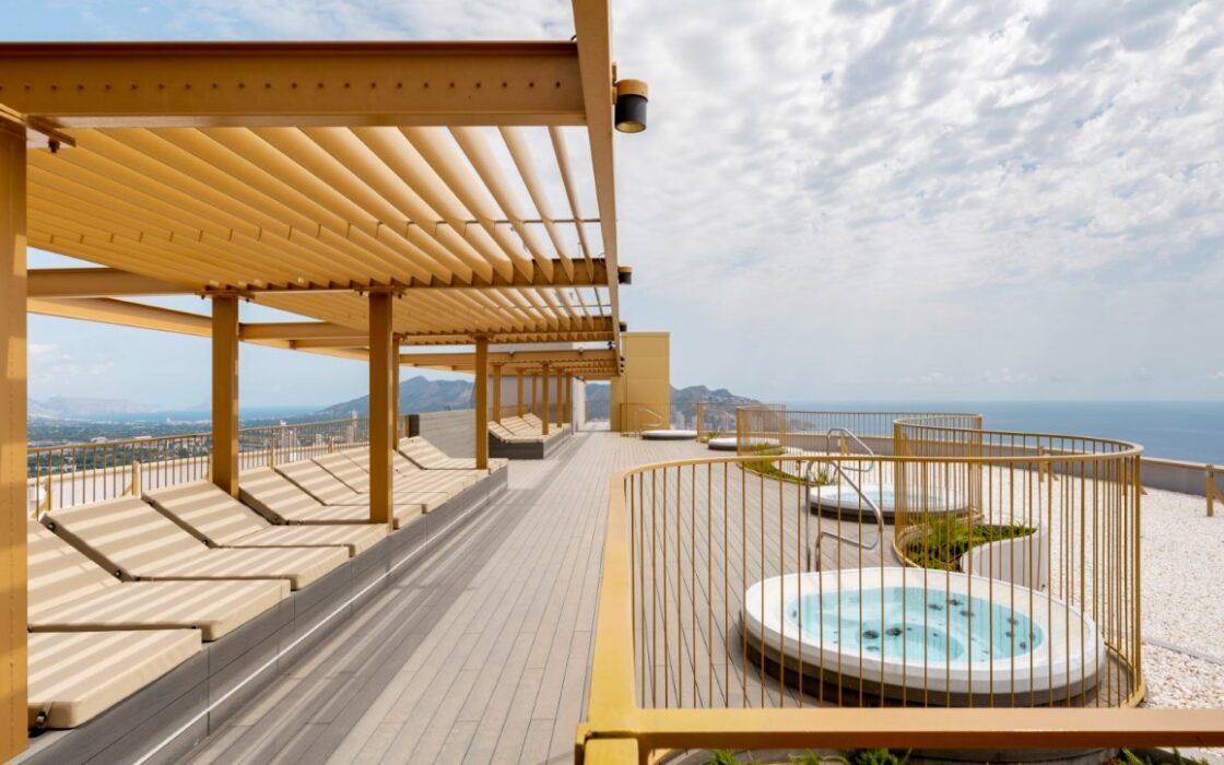 Роскошные апартаменты в Бенидорме с видом на море 175 кв.м