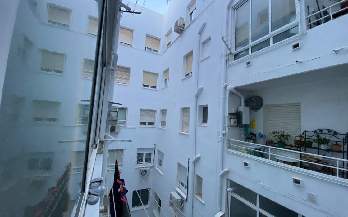 Апартаменти 196 кв.м в Аликанте, 500 м до моря