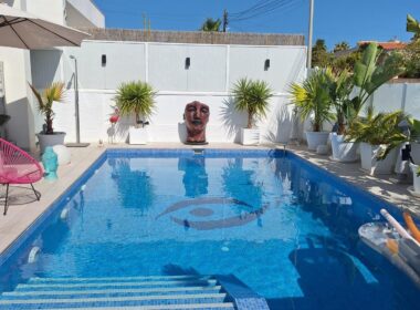 Просторная вилла в Ла Сиесте с бассейном и террасой 130 кв.м